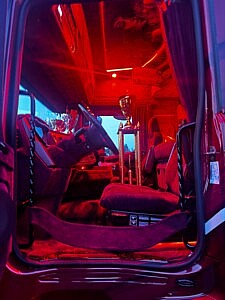 Innenraum vom Hängerzug la Vida es bella heinrichs thermoliner best of show 2025 und noch weitere Pokale